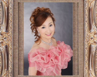 ［学園長｜花園麻里］講師歴42年を誇る元宝塚のエトワールが指導の写真